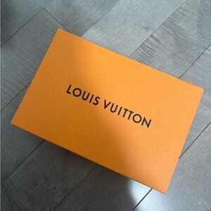 Louis Vuitton box